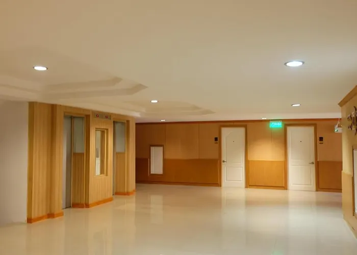 Grannylla Ramkhamhaeng Hotel 3*