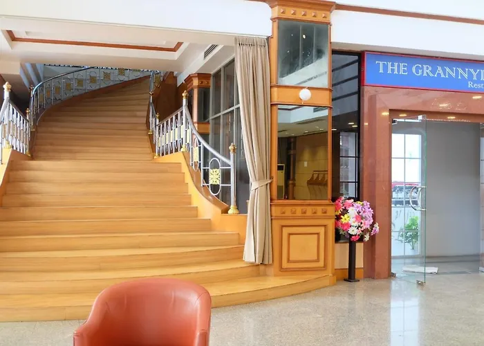 Grannylla Ramkhamhaeng Bangkok