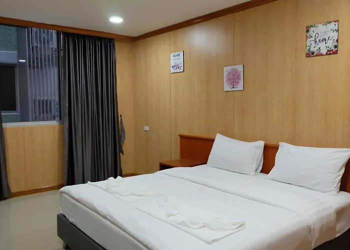 Grannylla Ramkhamhaeng Hotel