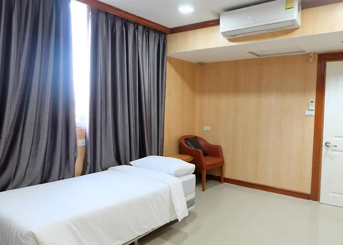 Grannylla Ramkhamhaeng Bangkok